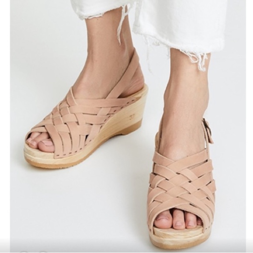 No. 6 Tan Leather Mules